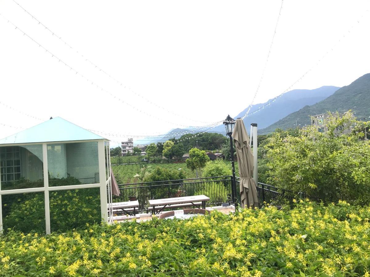 花蓮 達芙妮花園民宿 Ji'an Esterno foto
